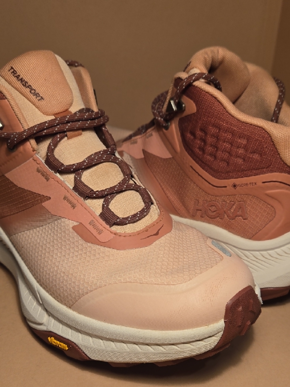 HOKA WOMEN'S TRANSPORT HIKE GORE-TEX ROSE LATTE/BLUSH - Picture 15 of 15